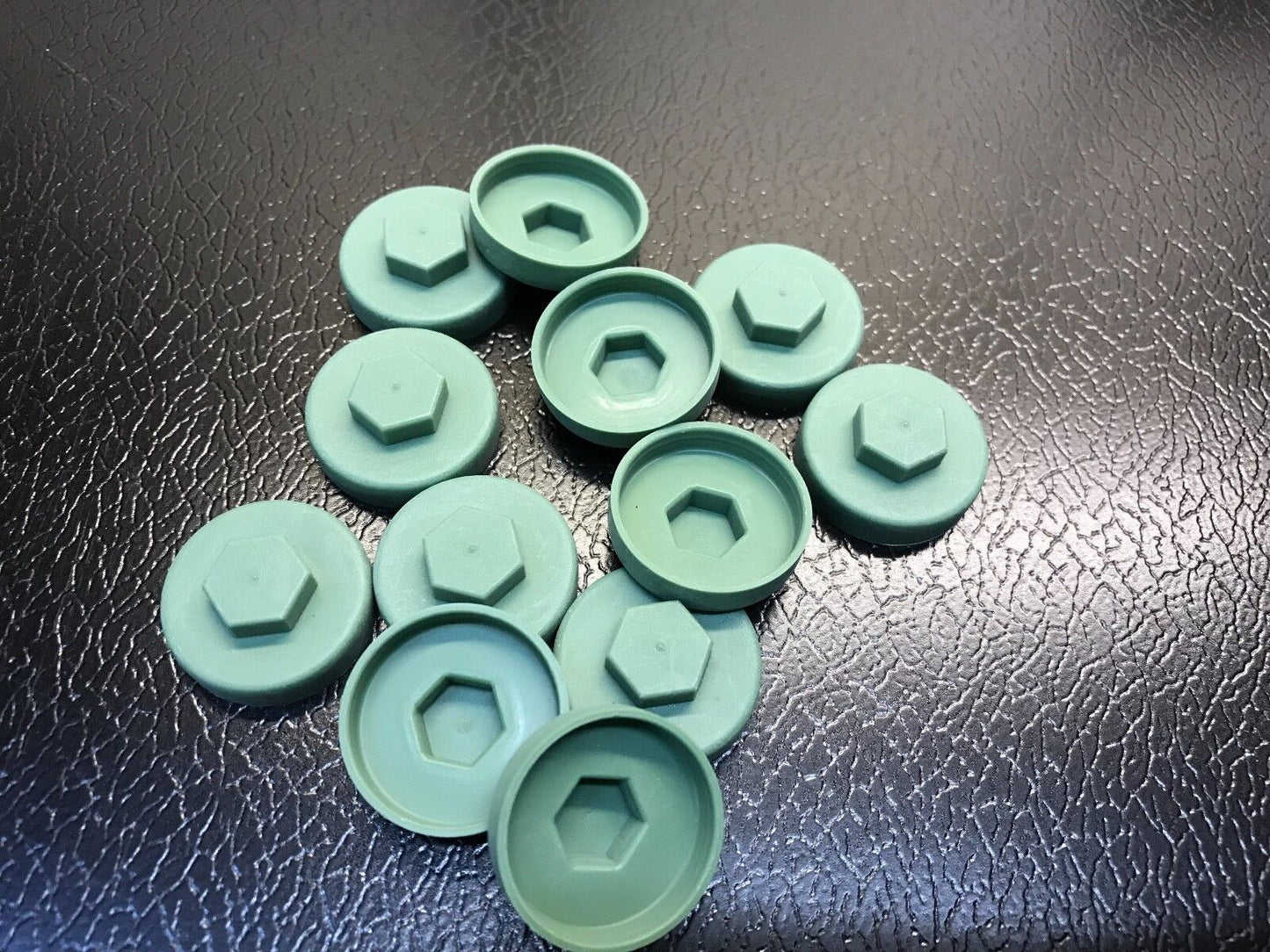 19mm Country Green Colour Caps 5/16 Hexagon Head (1000)