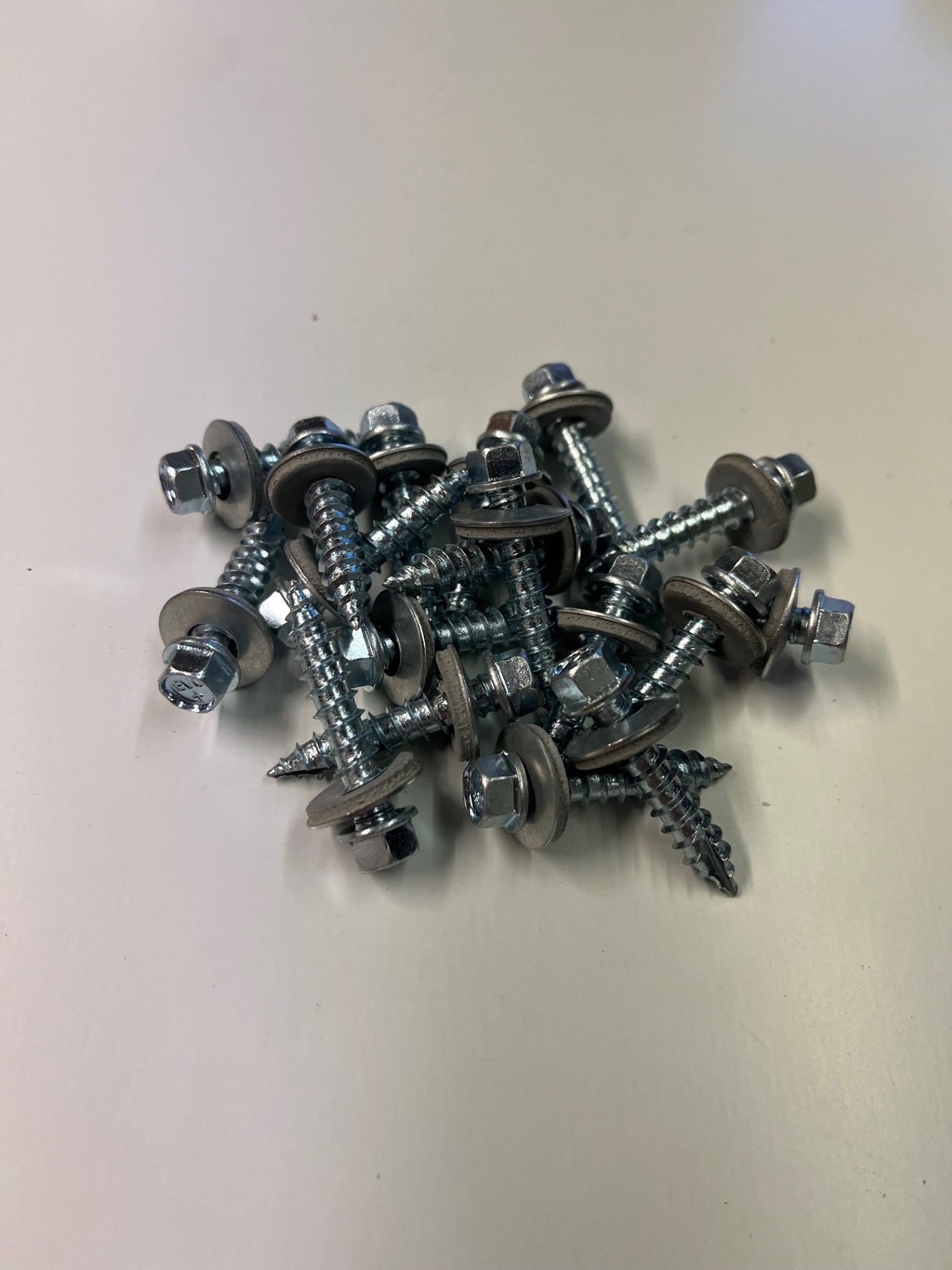 32mm Timberfix Tek Screws C/W G16 Washer (100)