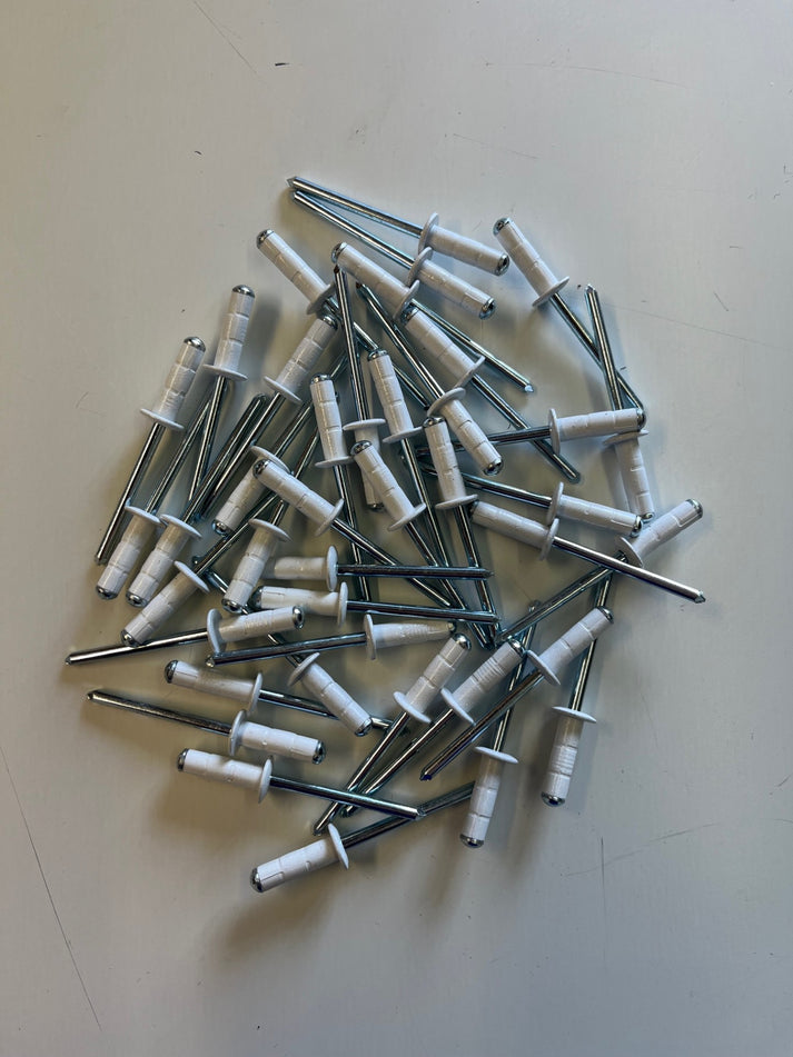 4.8mm x 15mm 0619 Rivet White (250) – The Roofing Store